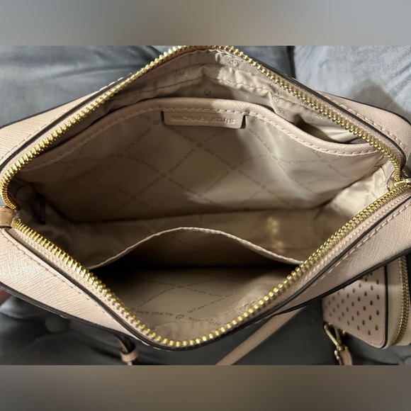 Michael Kors Crossbody Bag - Picture 3 of 3